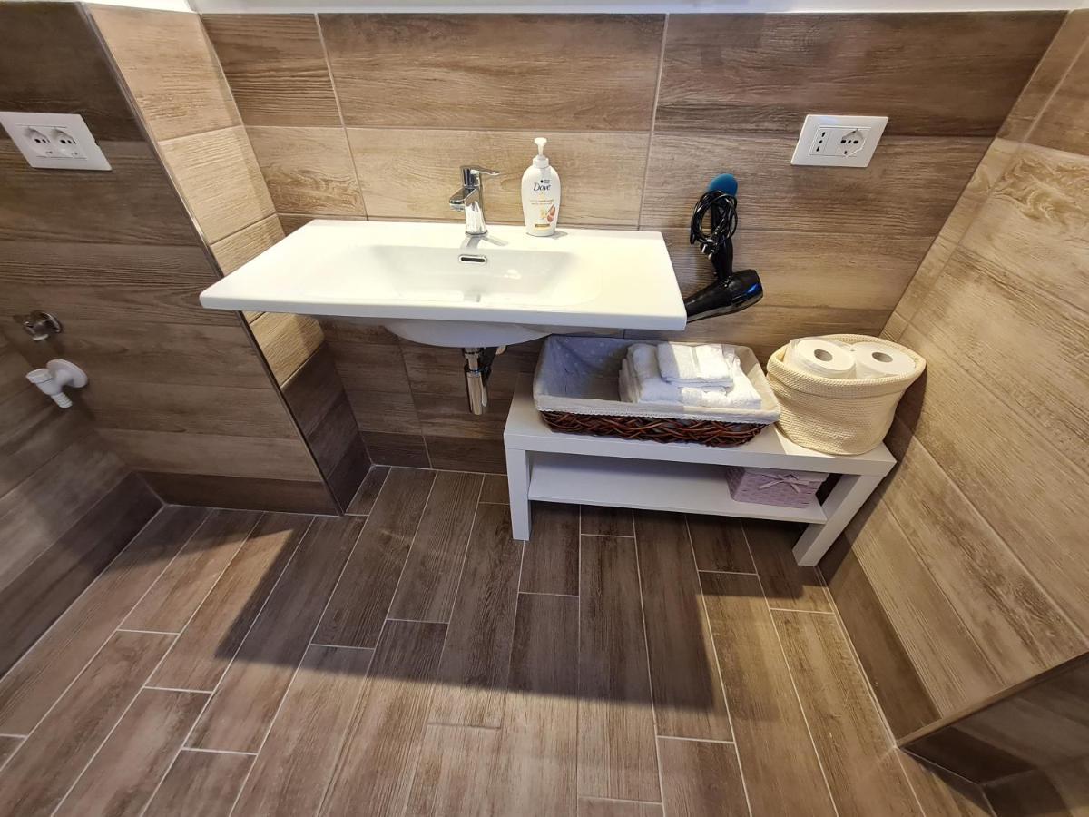Al Castello - Aeroporto Delle Marche - Ancona Apartman Falconara Marittima Kültér fotó