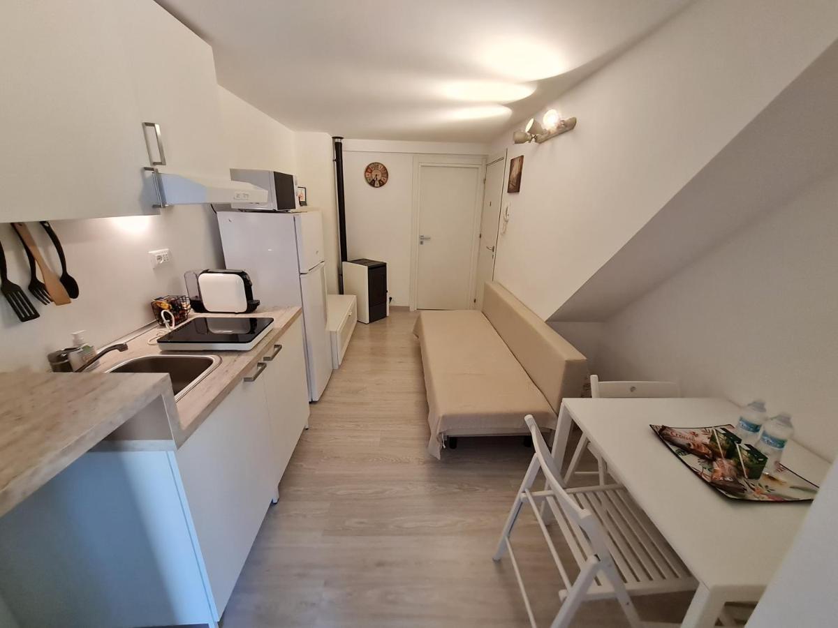 Al Castello - Aeroporto Delle Marche - Ancona Apartman Falconara Marittima Kültér fotó